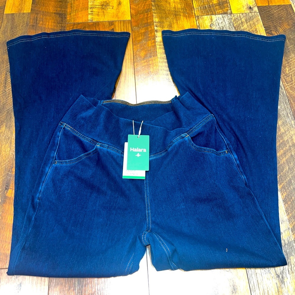 Halara size large stretchy bell bottom high waisted pant